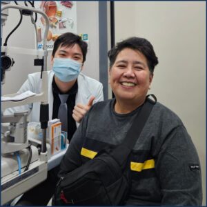 陳冠博醫師與醫師親戚患者合影