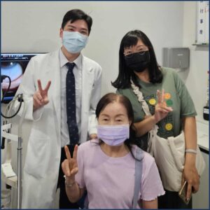 陳冠博醫師與台南白內障客人的合照