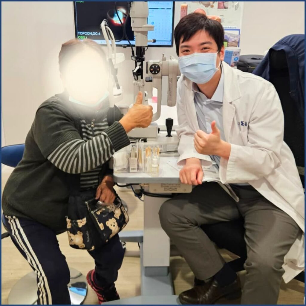 高雄眼科專科陳冠博醫師與微創白內障術友紀念照