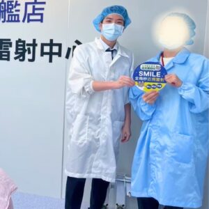 台北眼科專科陳冠博醫師與近視雷射術友溫馨合照